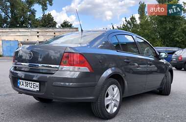 Седан Opel Astra 2012 в 