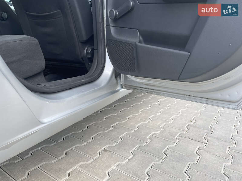 Хетчбек Opel Astra 2007 в Кагарлику