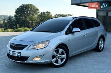 Универсал Opel Astra 2012 в 