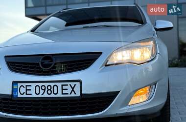 Универсал Opel Astra 2012 в 