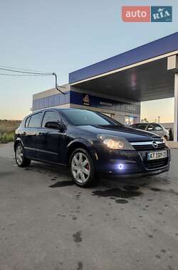Хетчбек Opel Astra 2006 в Івано-Франківську