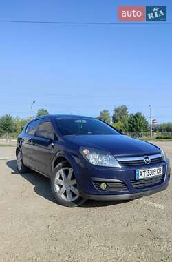 Хетчбек Opel Astra 2006 в Івано-Франківську
