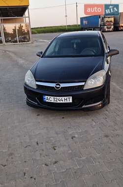 Универсал Opel Astra 2006 в Луцке