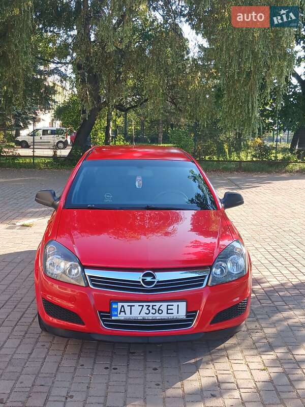 Opel Astra 2010