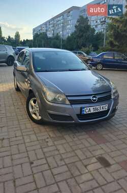 Хэтчбек Opel Astra 2004 в Черкассах