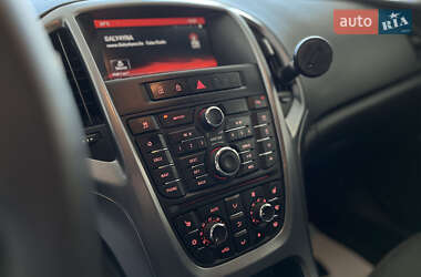 Универсал Opel Astra 2015 в 