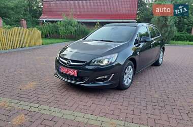 Універсал Opel Astra 2015 в Хмельницькому
