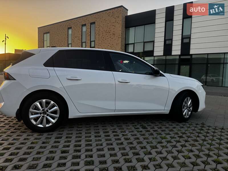Opel Astra 2023