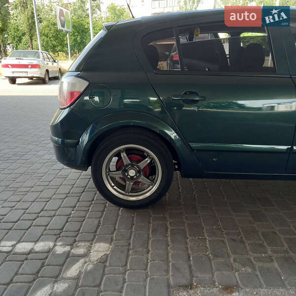 Хетчбек Opel Astra 2004 в Києві