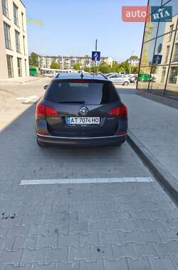 Универсал Opel Astra 2015 в 