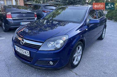Хэтчбек Opel Astra 2005 в Киеве