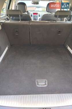 Универсал Opel Astra 2010 в 