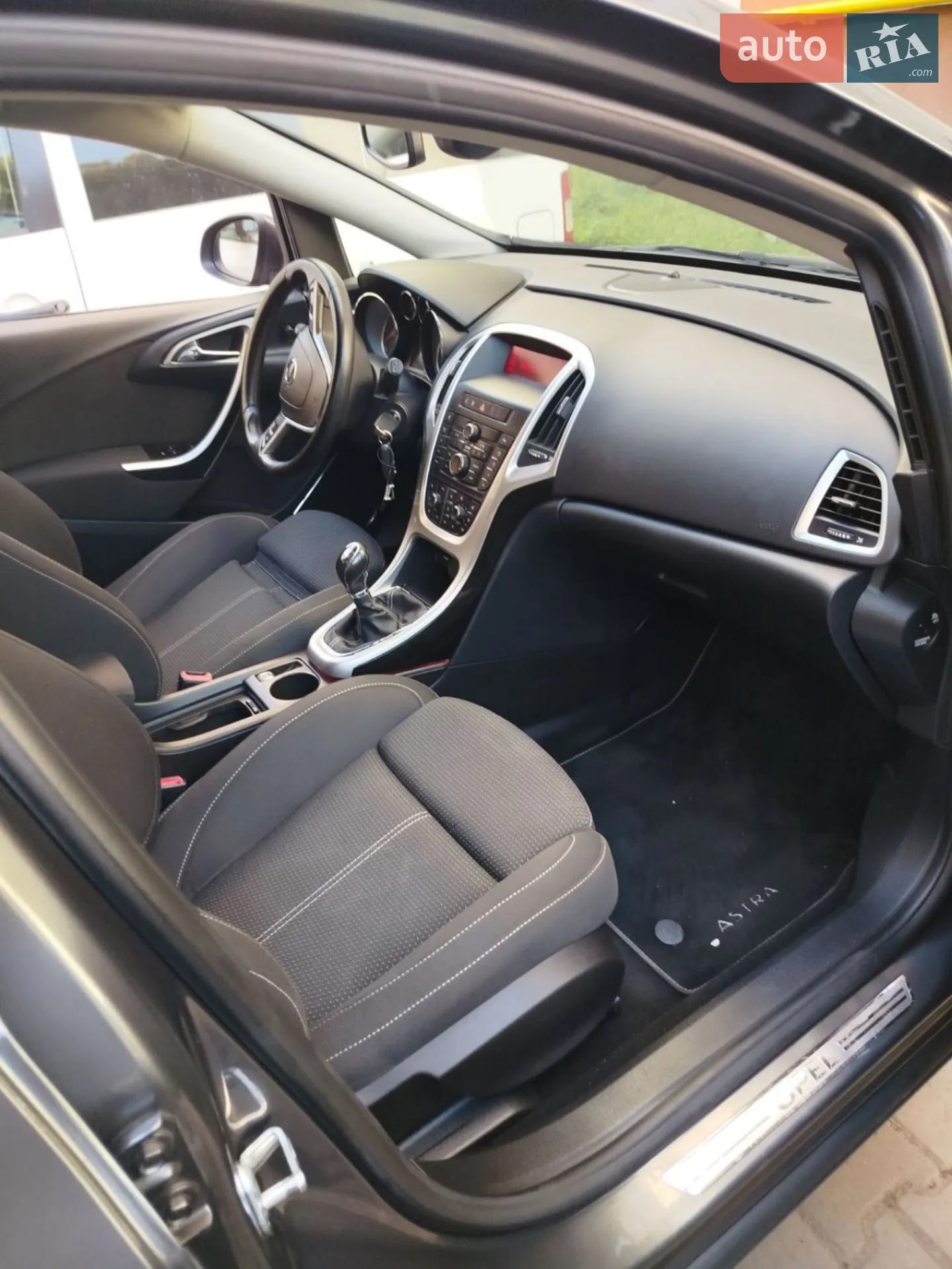 2010 Opel Astra - мініатюра 24
