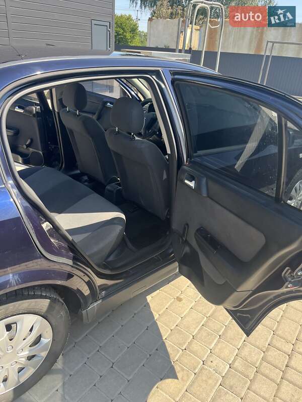 Седан Opel Astra 2003 в Черновцах фото 12 Седан Opel Astra 2003 в Черновцах