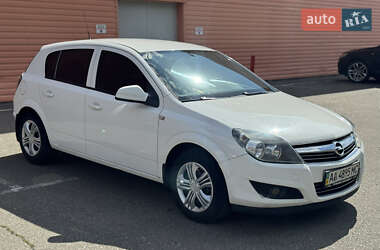 Хетчбек Opel Astra 2012 в Києві