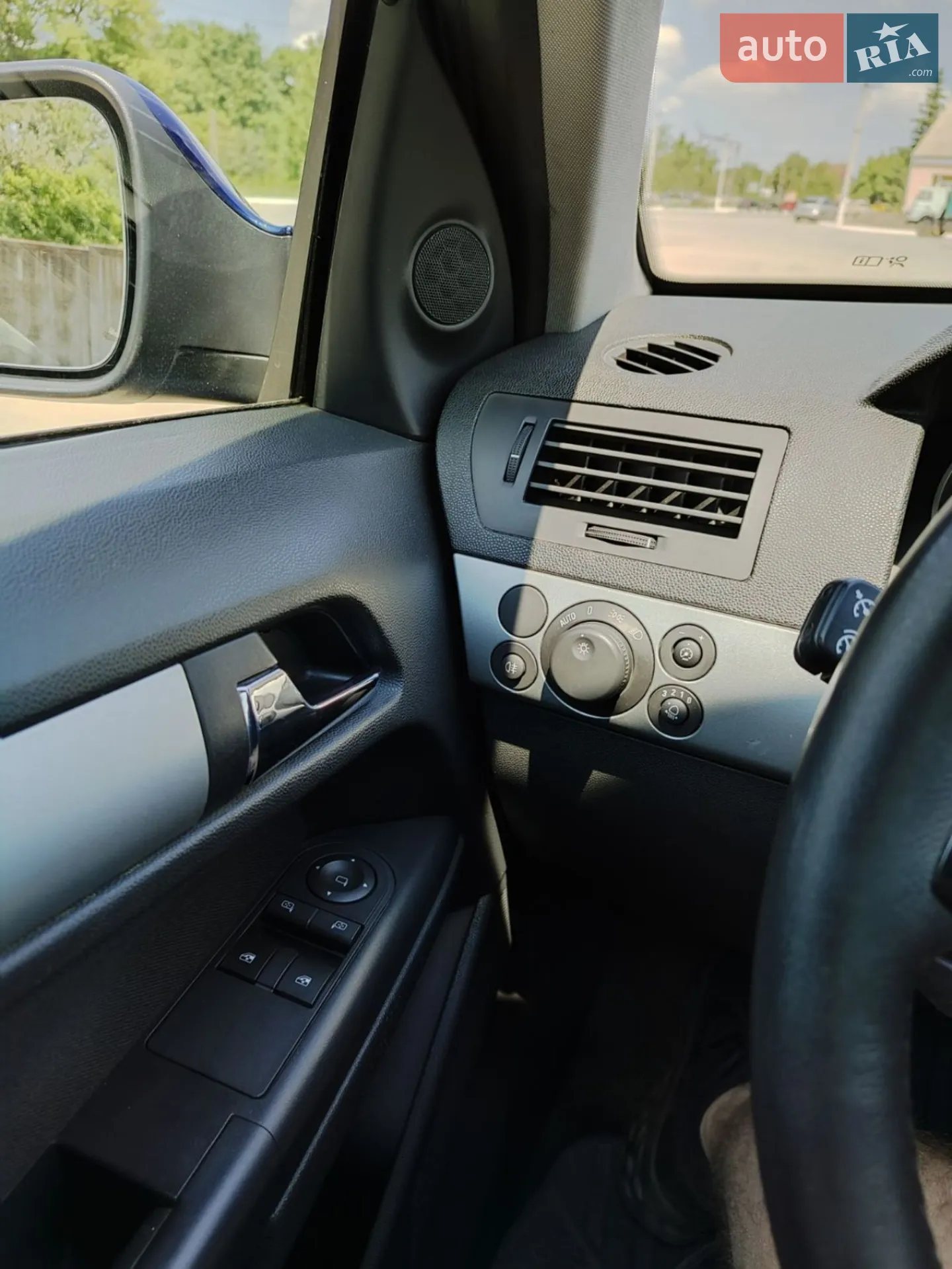 2010 Opel Astra - мініатюра 12
