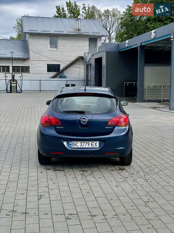 Седан Opel Astra 2010 в Львові фото 9 Седан Opel Astra 2010 в Львові