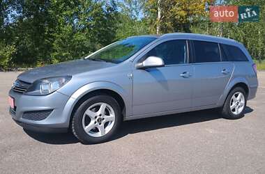 Універсал Opel Astra 2010 в Харкові