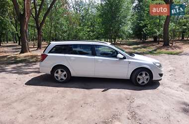 Універсал Opel Astra 2010 в Кропивницькому