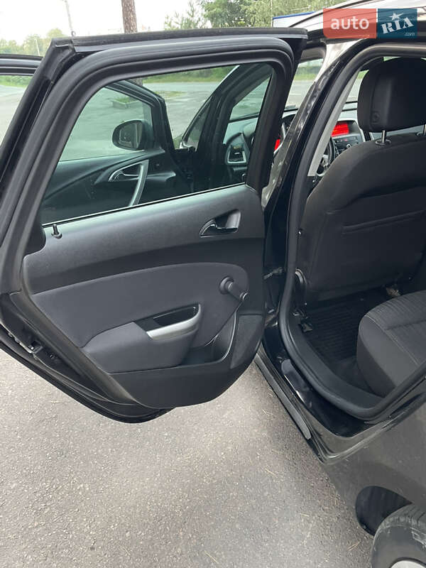 Універсал Opel Astra 2011 в Вінниці