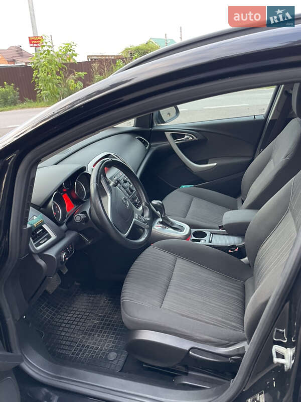 Універсал Opel Astra 2011 в Вінниці