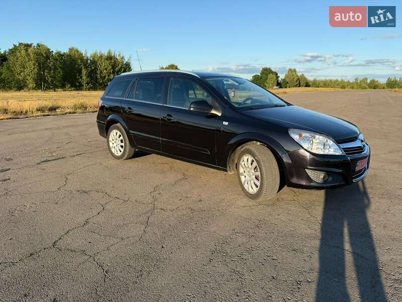 Универсал Opel Astra 2010 в Любешове фото 7 Универсал Opel Astra 2010 в Любешове