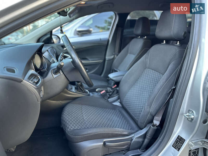 Универсал Opel Astra 2017 в Ирпене