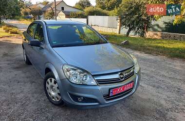 Седан Opel Astra 2008 в 