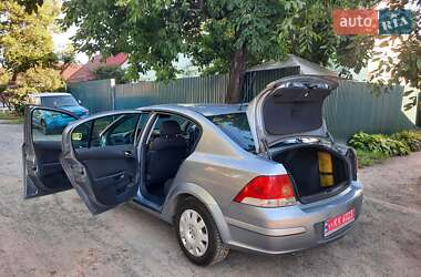 Седан Opel Astra 2008 в 