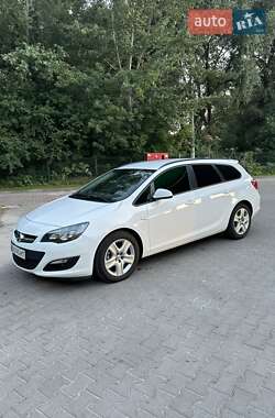 Універсал Opel Astra 2015 в Хмельницькому