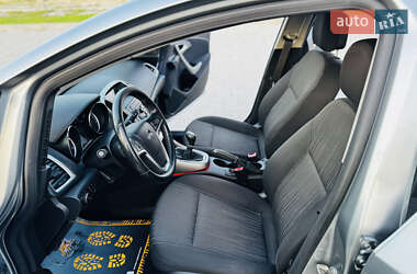 Универсал Opel Astra 2012 в 