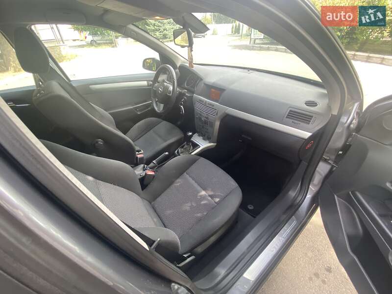 Хэтчбек Opel Astra 2007 в Тальном