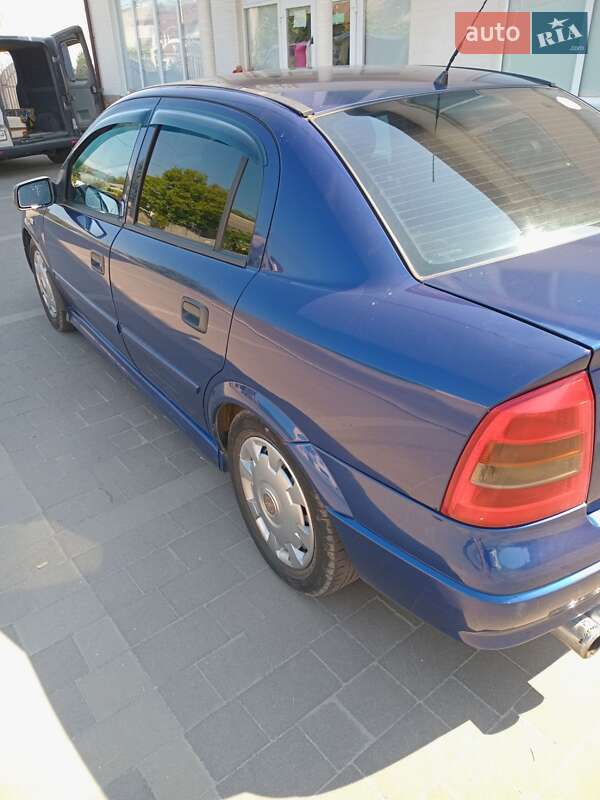 Седан Opel Astra 2003 в Тальному фото 9 Седан Opel Astra 2003 в Тальному