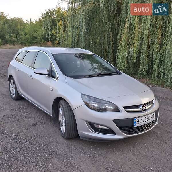Opel Astra 2013