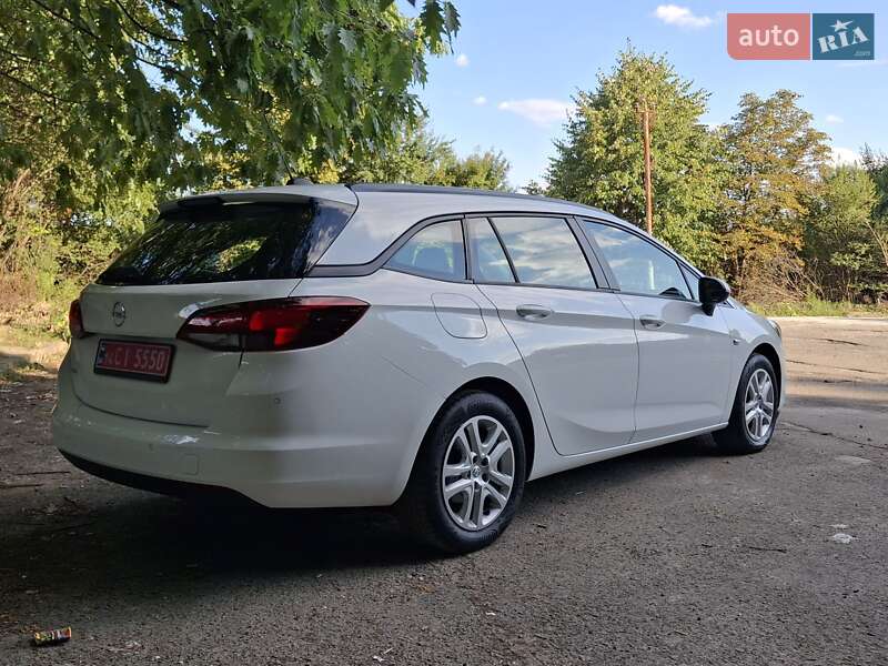 Универсал Opel Astra 2020 в Калуше
