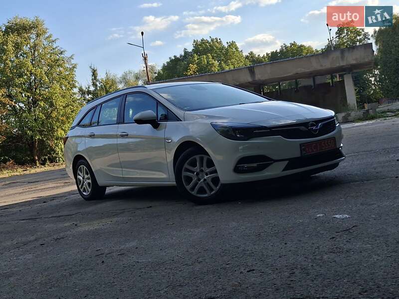Универсал Opel Astra 2020 в Калуше