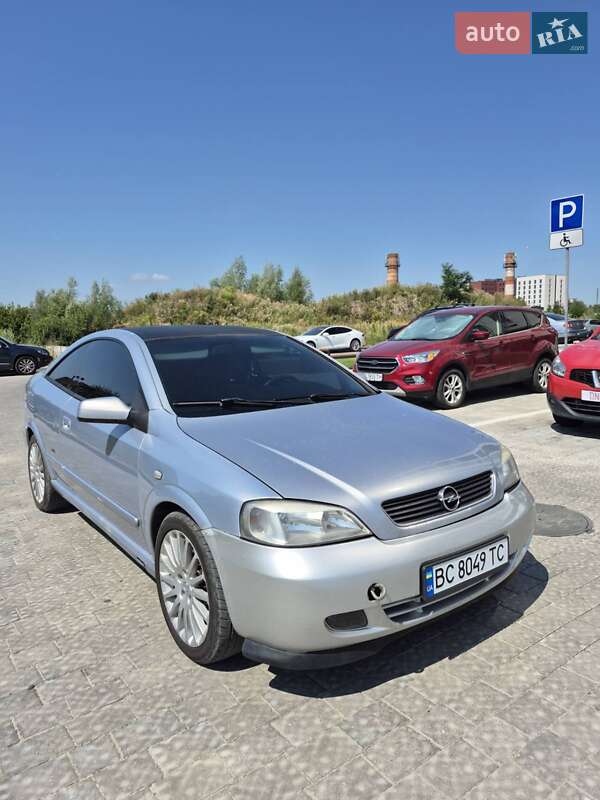Купе Opel Astra 2002 в Львове