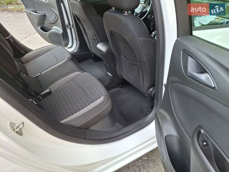 Универсал Opel Astra 2020 в Калуше