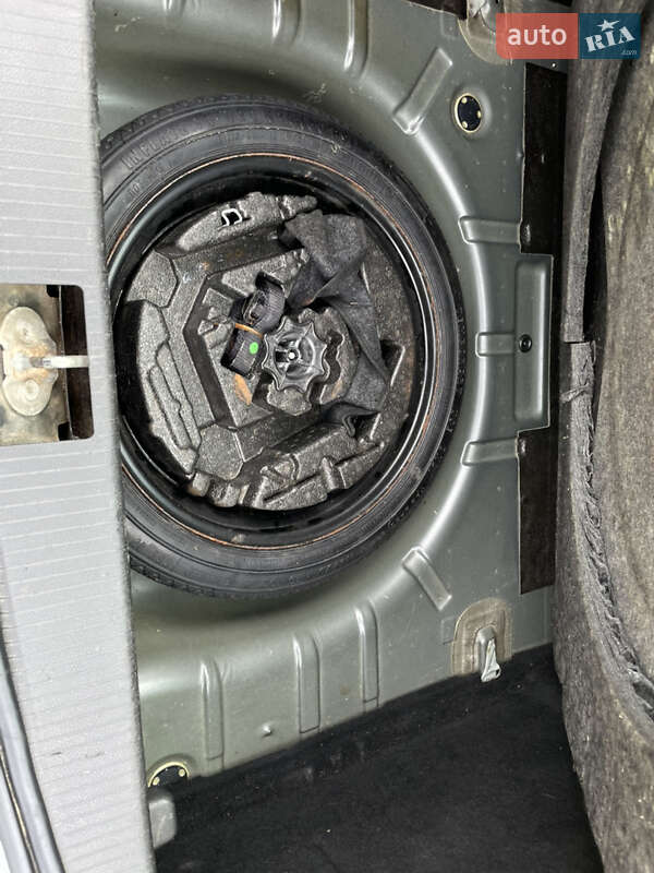 Хэтчбек Opel Astra 2012 в Киеве