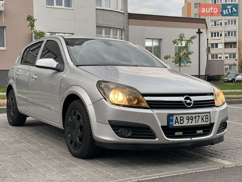 Хэтчбек Opel Astra 2007 в Виннице