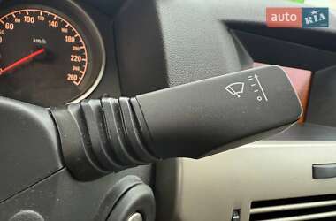 Хэтчбек Opel Astra 2008 в 