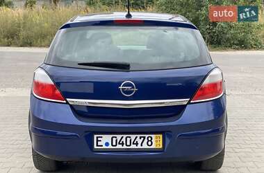 Хэтчбек Opel Astra 2006 в 