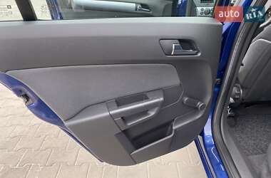 Хэтчбек Opel Astra 2006 в 
