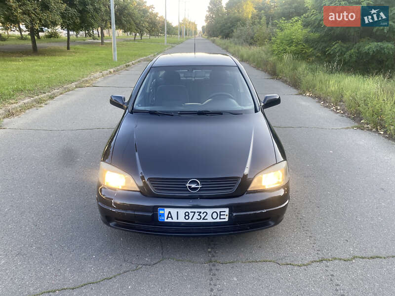 Opel Astra 2008