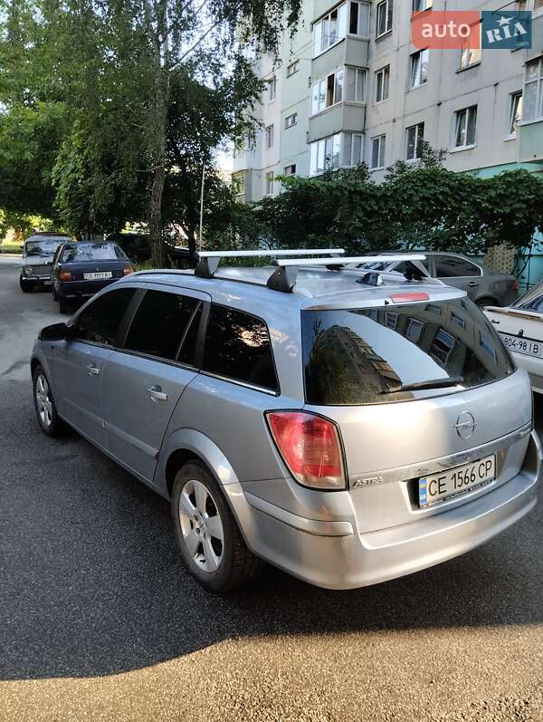 Универсал Opel Astra 2005 в Черновцах