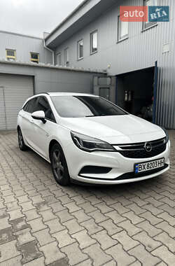 Универсал Opel Astra 2016 в Хмельницком