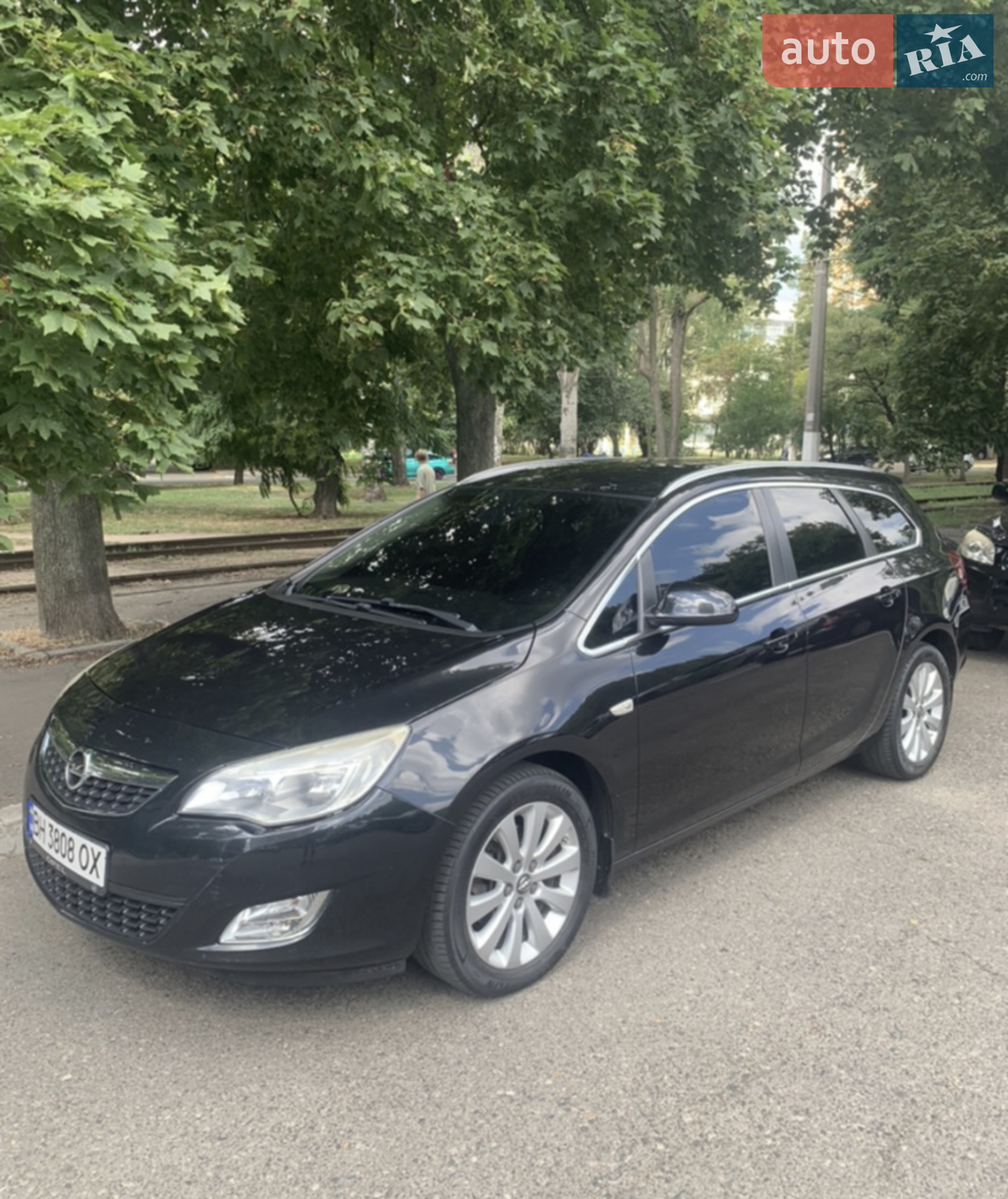 2012 Opel Astra - фото 1