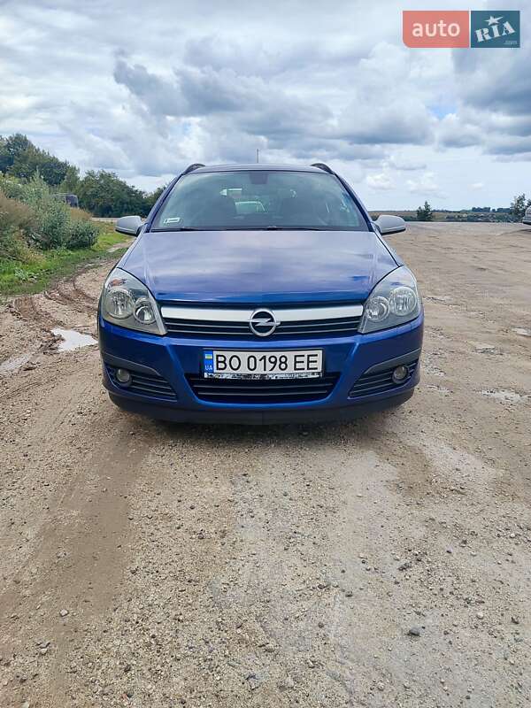 Универсал Opel Astra 2004 в 