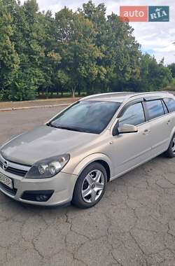 Універсал Opel Astra 2005 в Володимирі
