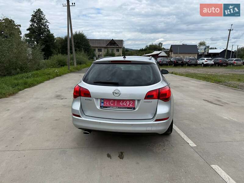 Универсал Opel Astra 2012 в Косове фото 18 Универсал Opel Astra 2012 в Косове